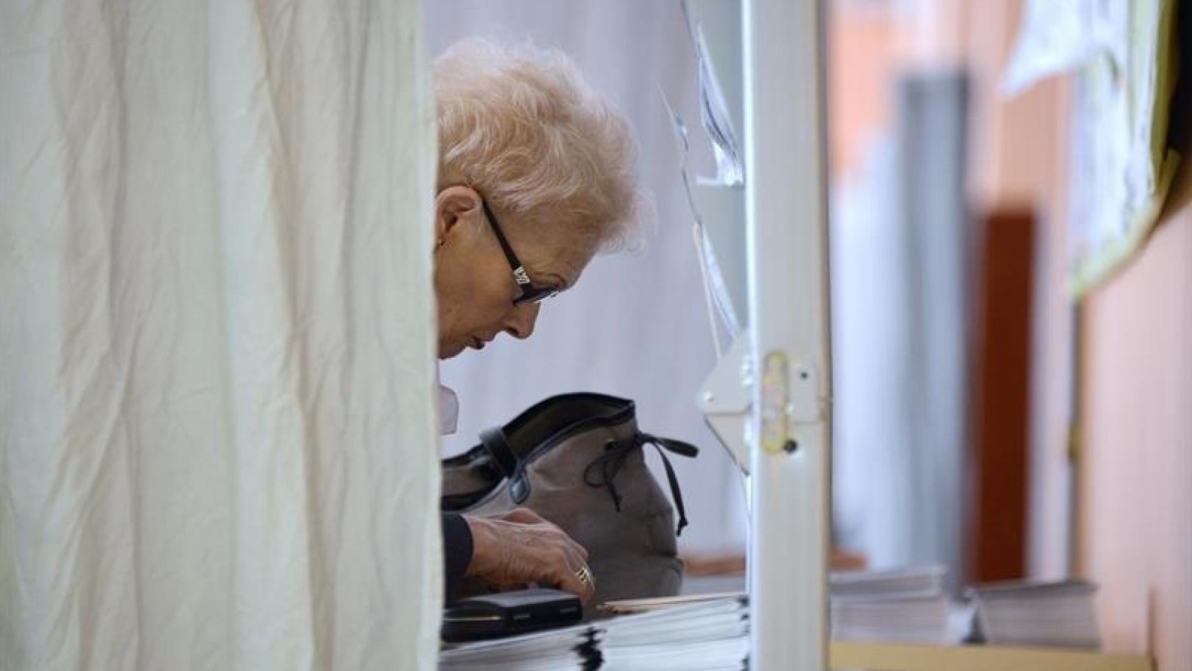 Indra recupera el contrato público del recuento.