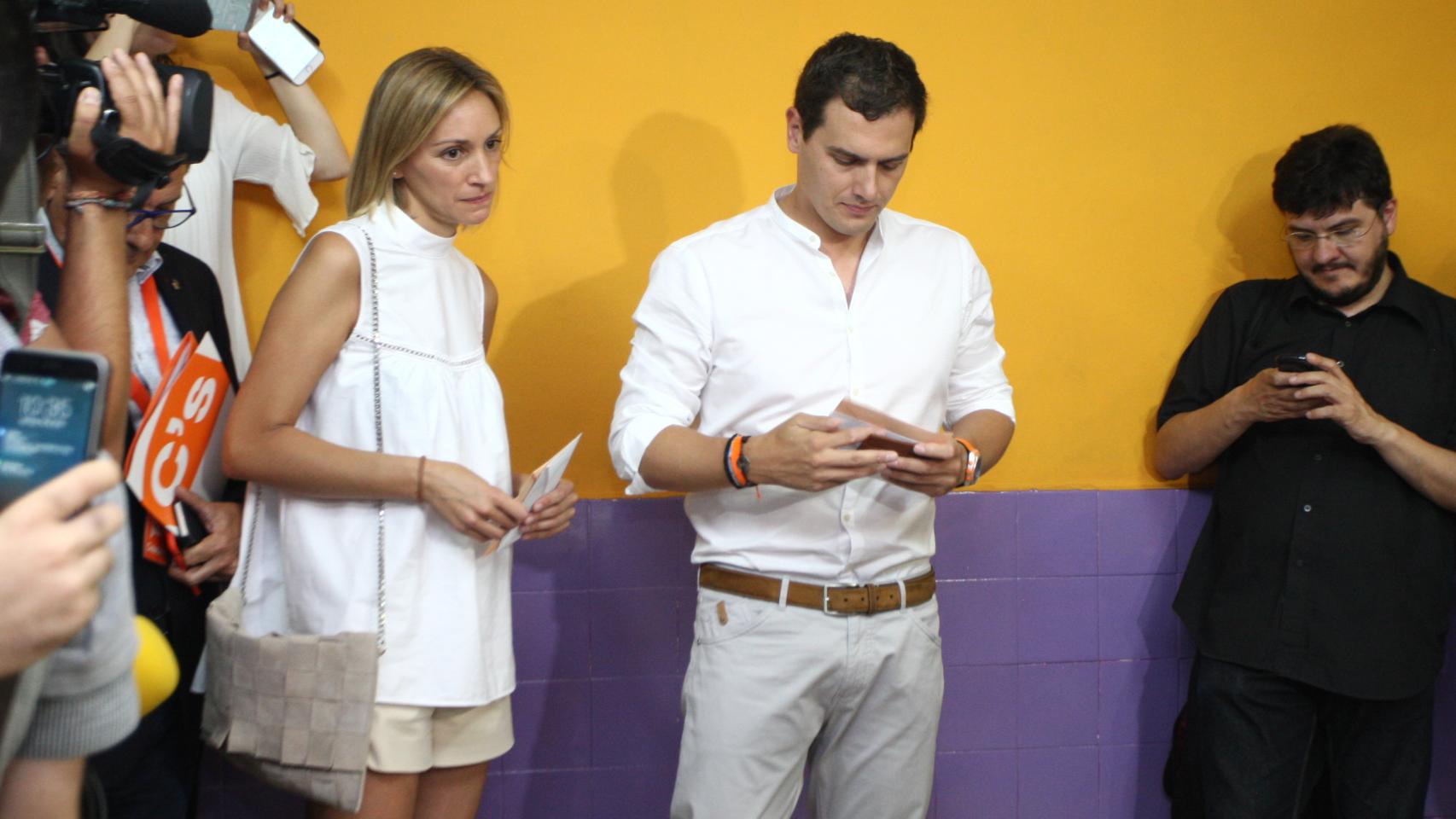 Beatriz y Albert han votado juntos