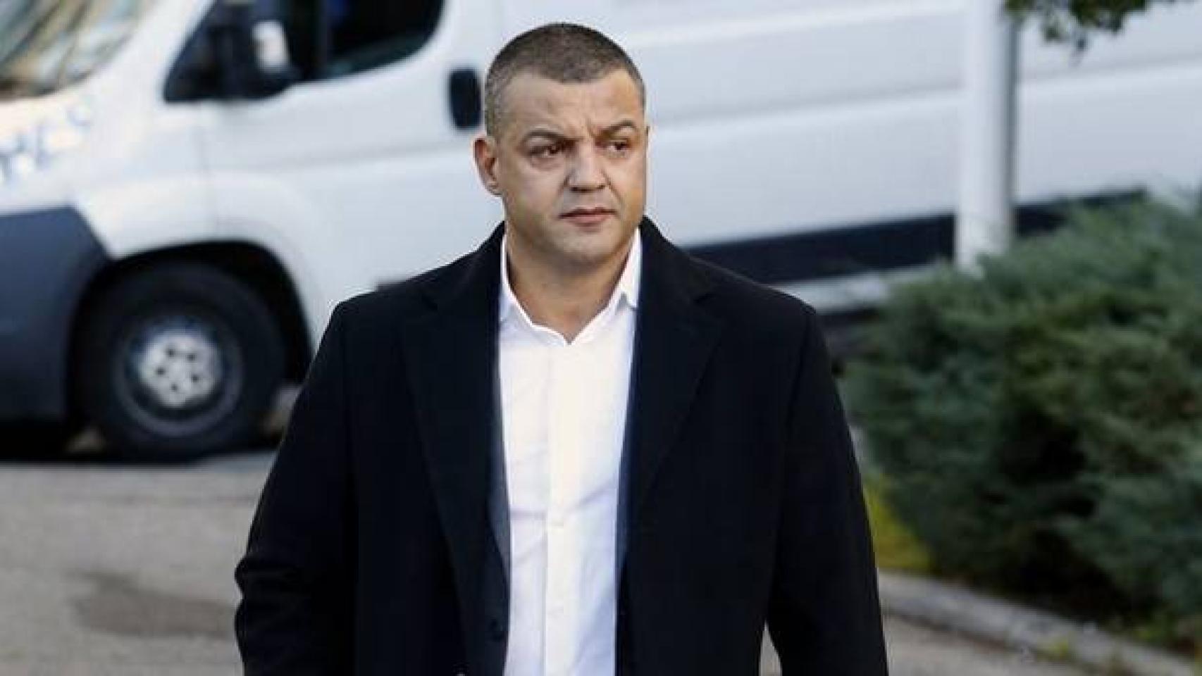 Miguel Ángel Flores