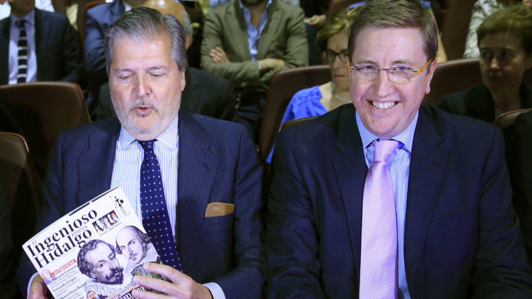 Ruiz Antón, director de relaciones institucionales de Google, junto al ministro Méndez Vigo.