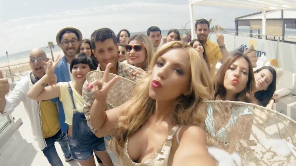 'Cazamariposas' lucha por la canción del verano con Rebeca