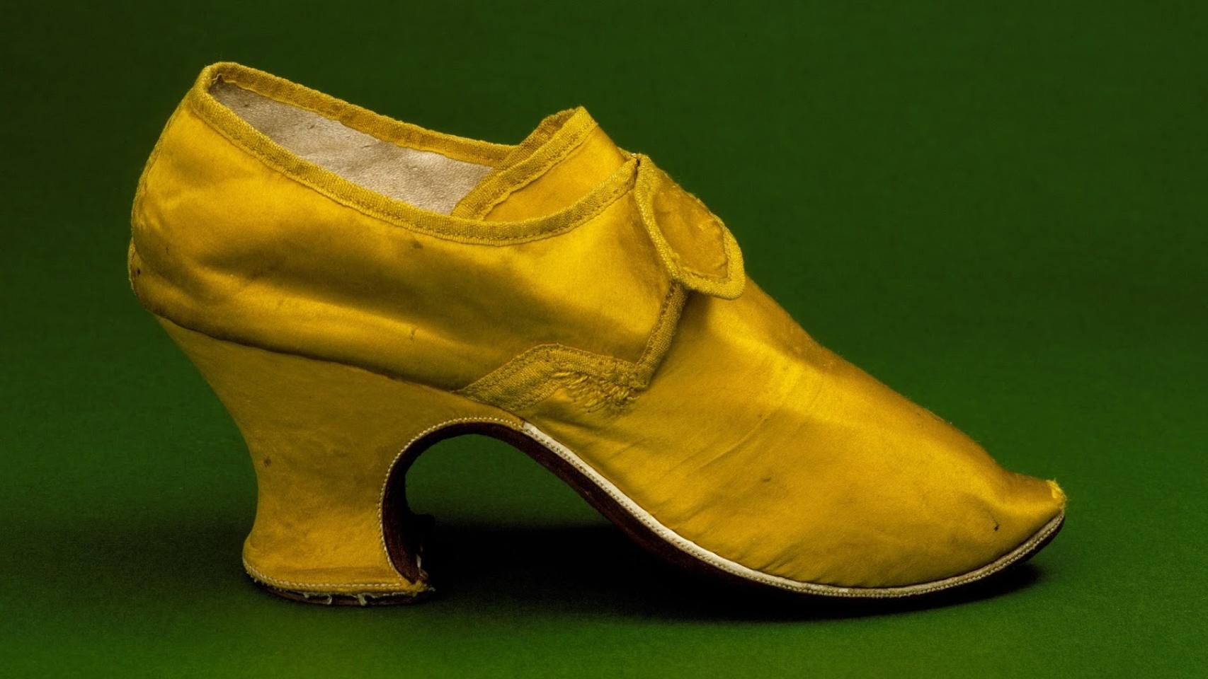 Uno de los modelos, en seda salvaje, que usaban en el Imperio Otomano.