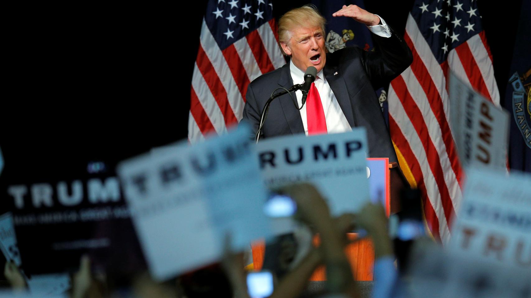 Trump defendió la vuelta de la técnica de tortura por ahogamiento simulado ante un público entregado.