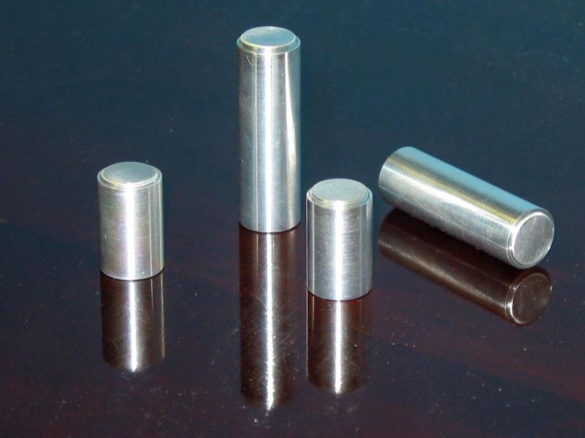 Cápsulas para cenizas preparadas para ser enviadas al espacio.