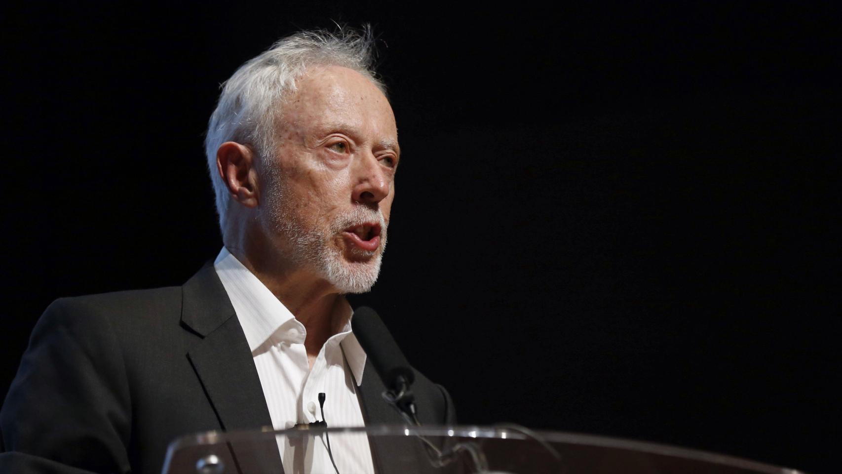 El Nobel J.M. Coetzee durante su ponencia animalista en el Museo Reina Sofía.