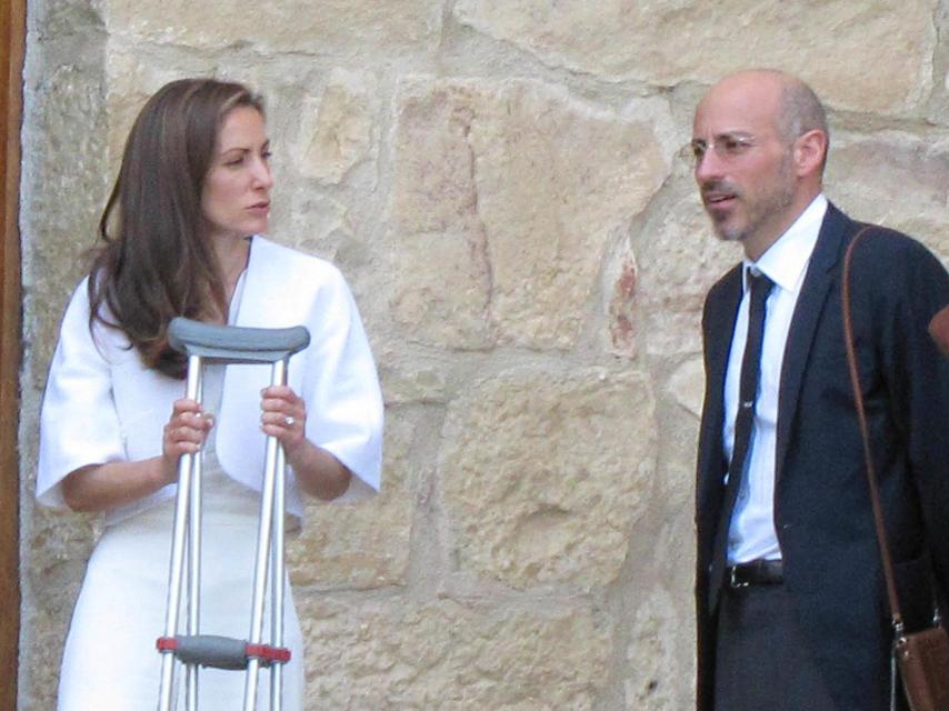 Telma Ortiz y Jaime de Burgos el día de su boda en Navarra