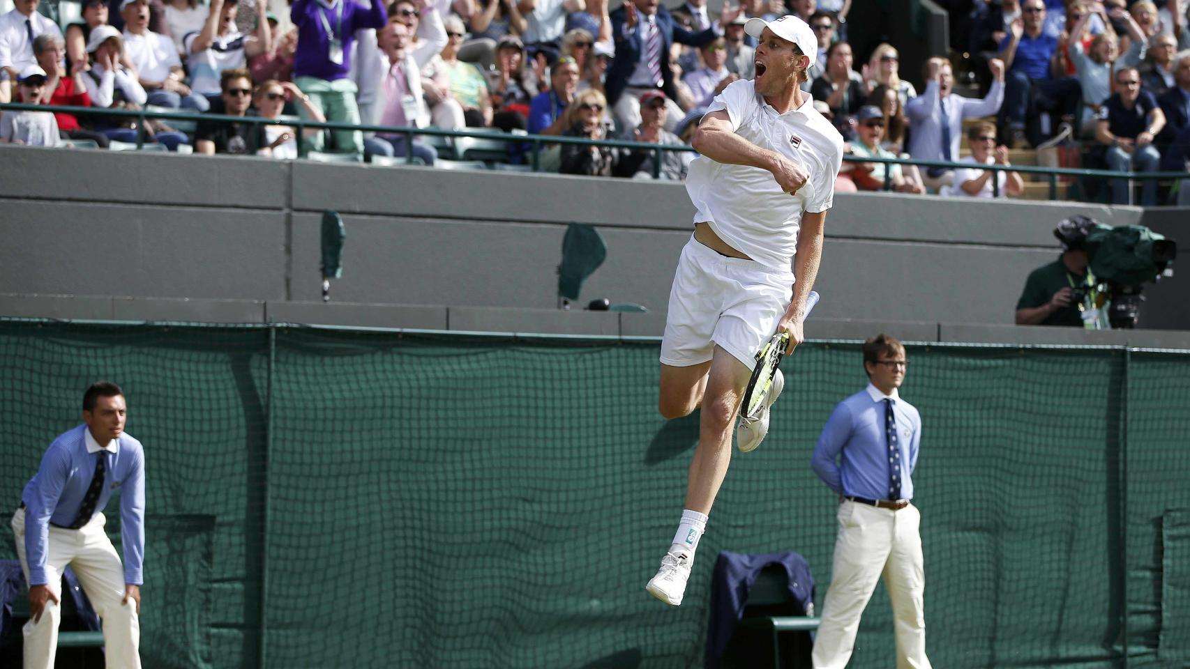Sam Querrey celebra su victoria ante el número uno.