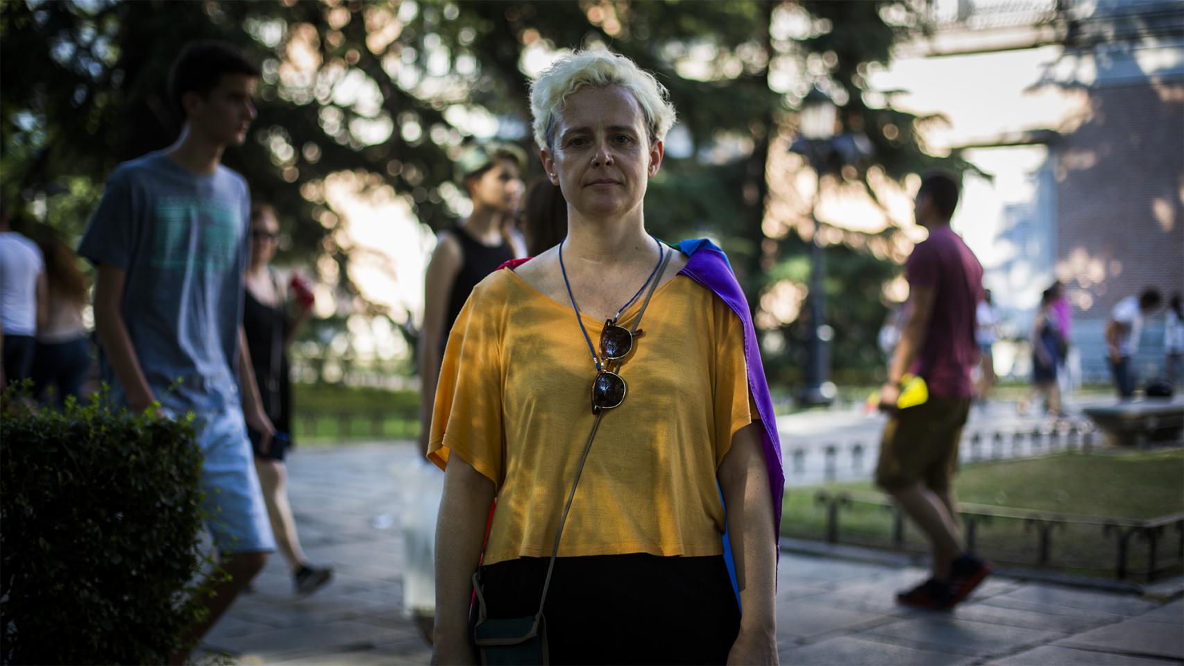 Elena, 49 años, artista