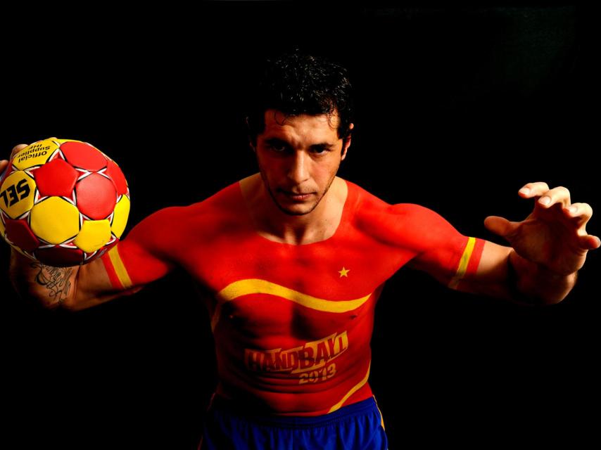 Alberto Entrerríos en una imagen promocional con la selección.