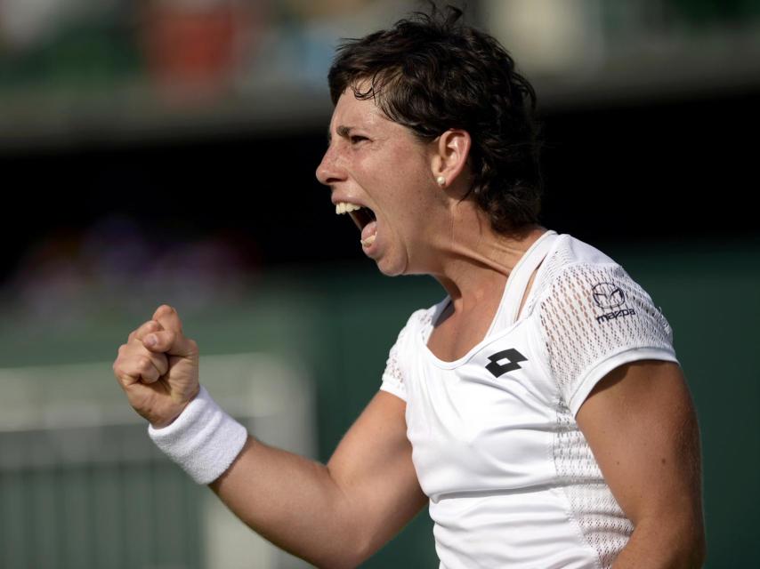 Carla Suárez celebra un punto.