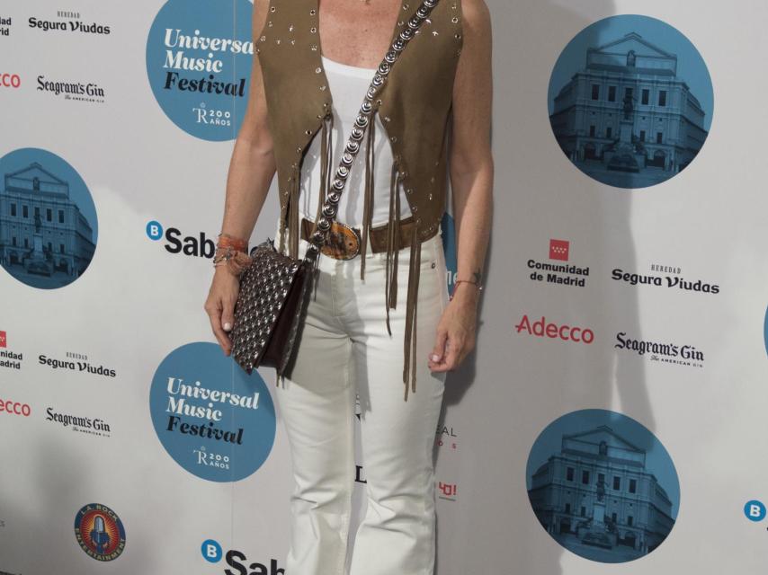 La duquesa de Montoro escogió un look muy hippy para el concierto