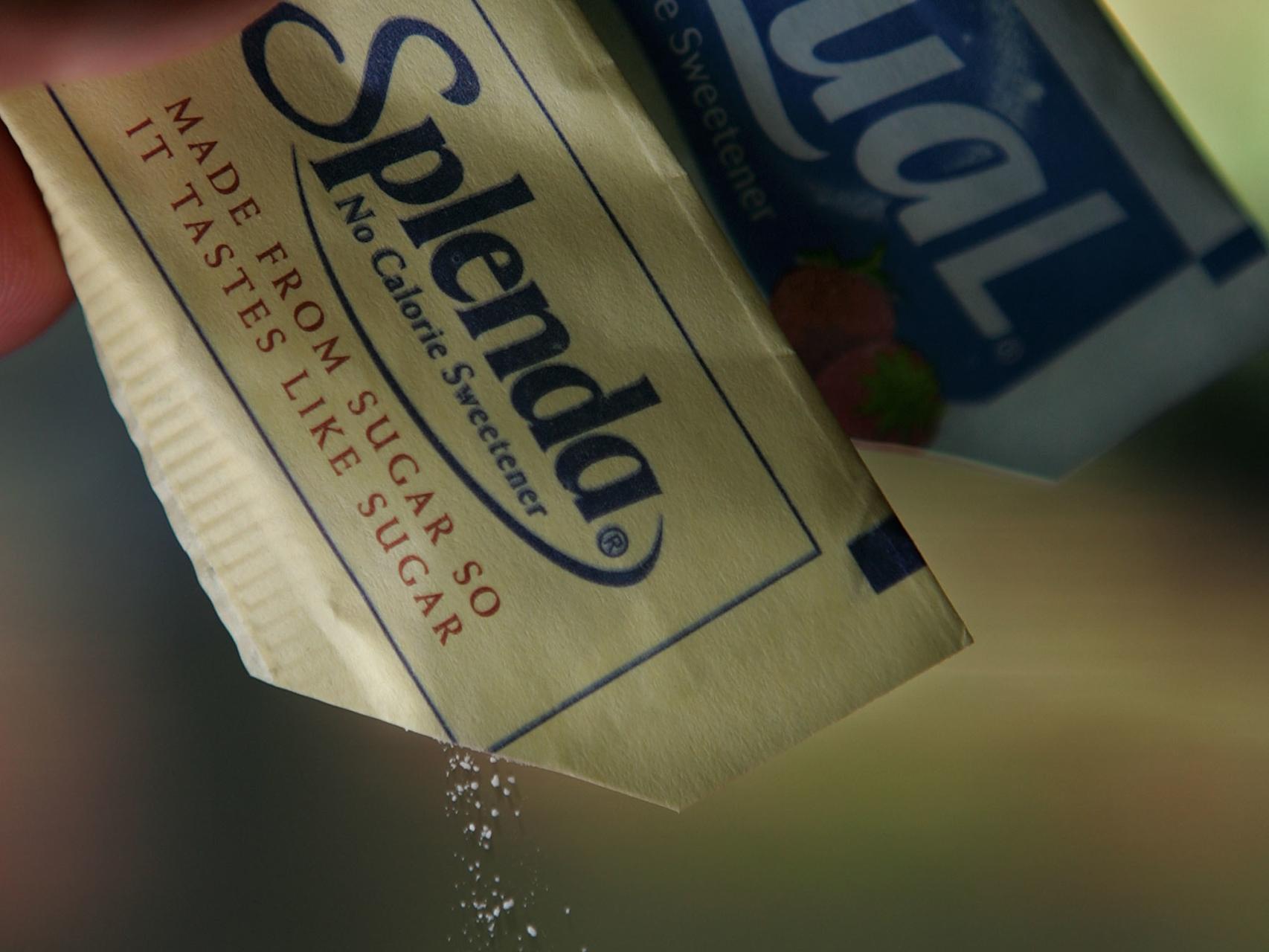 Existen varios tipos de edulcorantes artificiales.