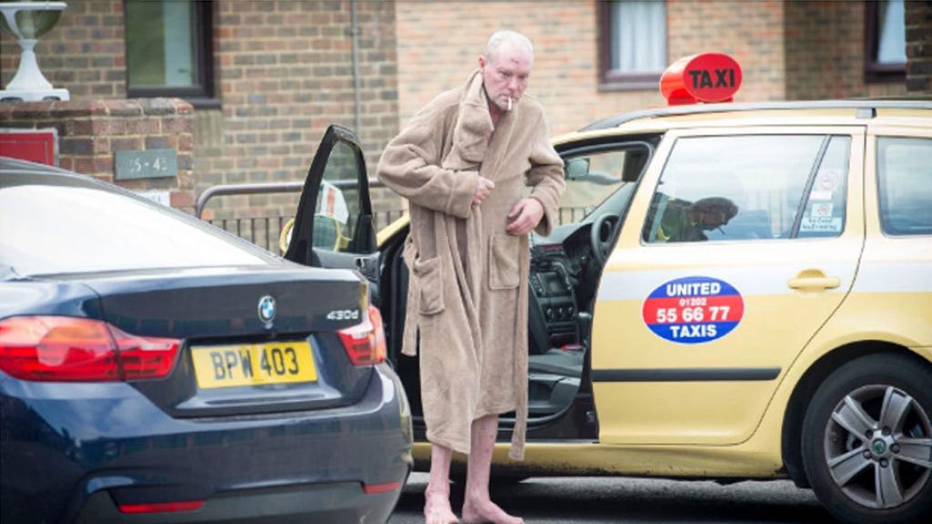 Gascoigne continúa con sus problemas de alcoholismo.