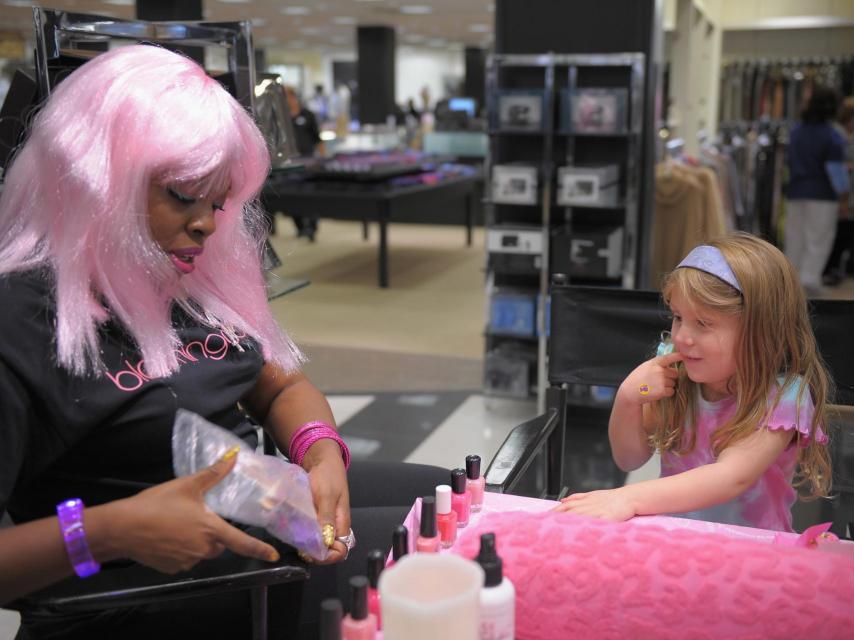 ¿Tu hijo se muerde las uñas? A lo mejor no le debes regañar