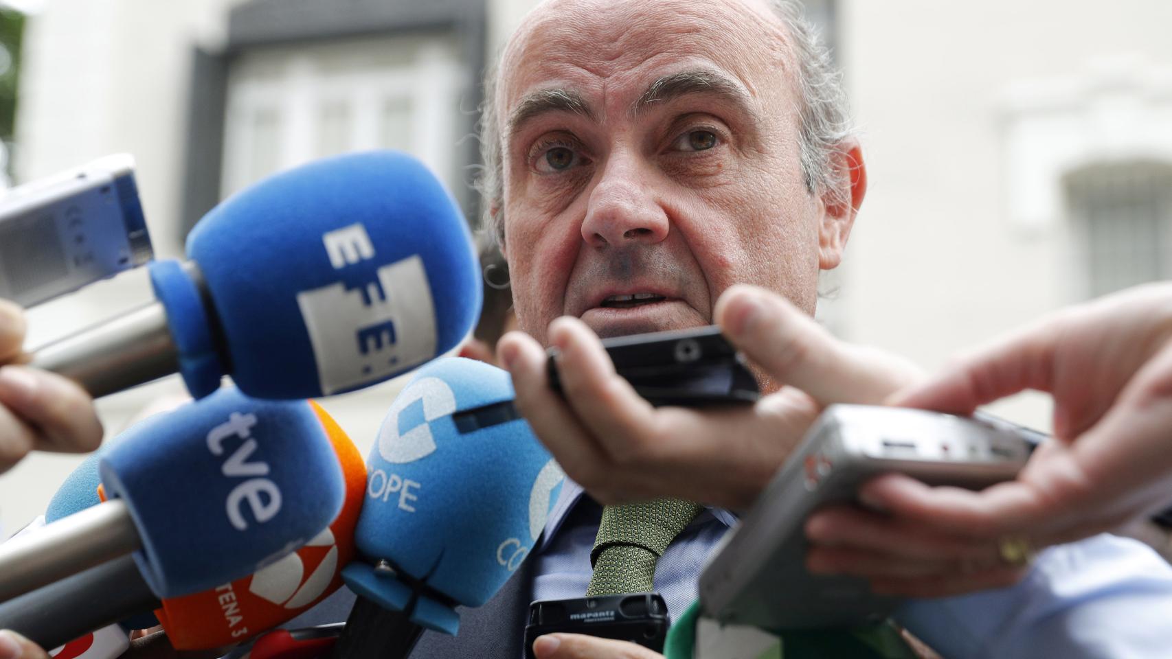 Guindos asegura que ya ha preparado todas las explicaciones sobre el 'caso Soria'