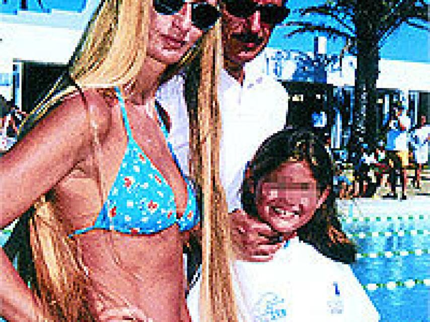 La familia, a su llegada a Marbella.