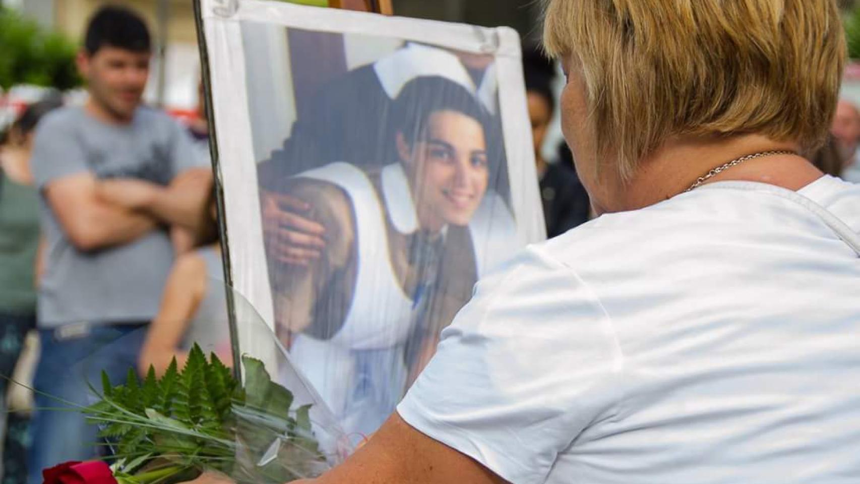 Asun Casasola, durante el acto de recuerdo a su hija.