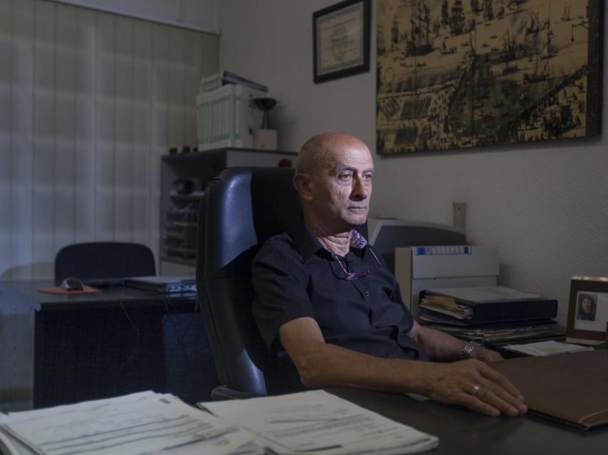 Ángel Centeno es propietario de una administración de fincas. Foto: Alberto Gamazo