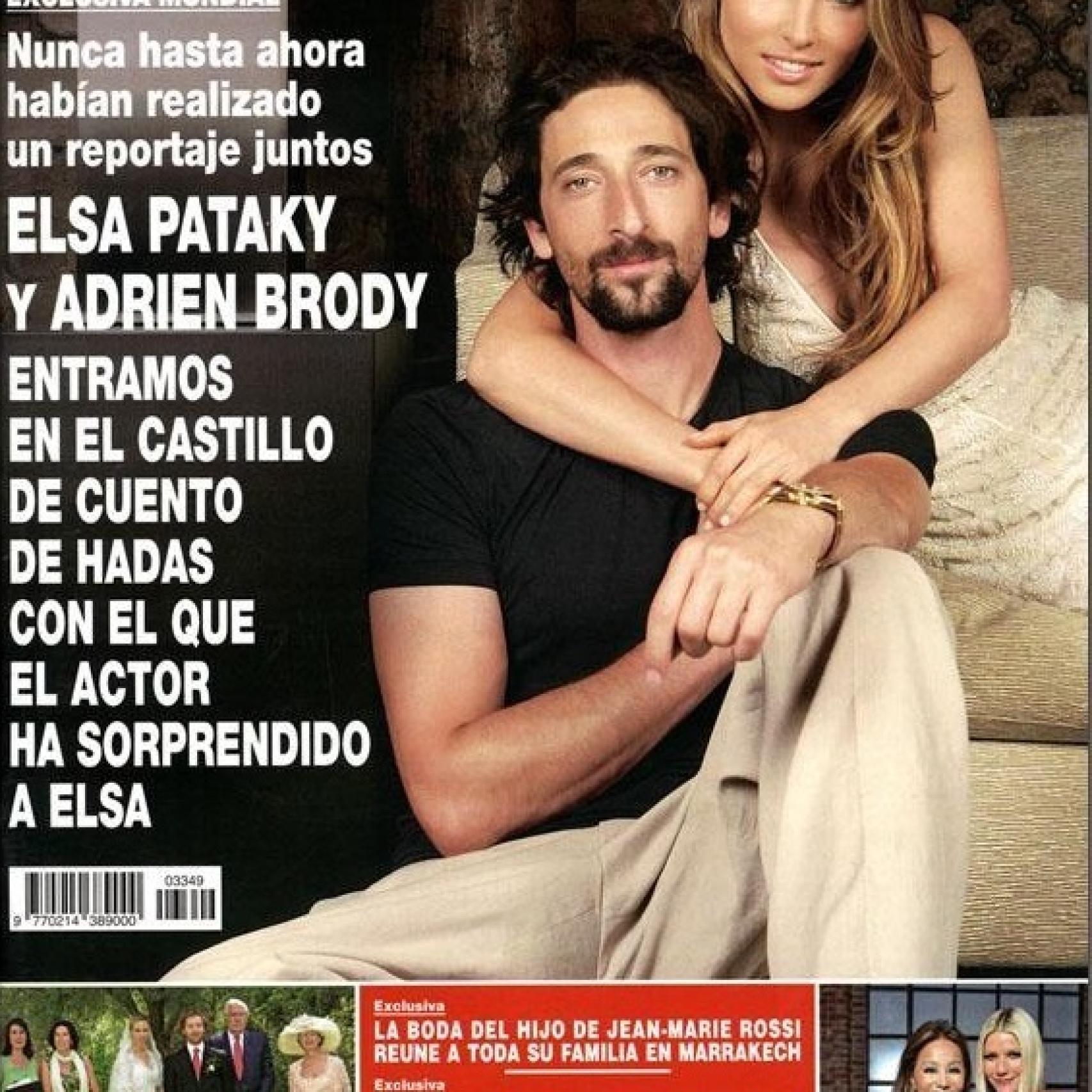 Imagen de la poratada de ¡HOLA! con el castillo de Elsa Pataky