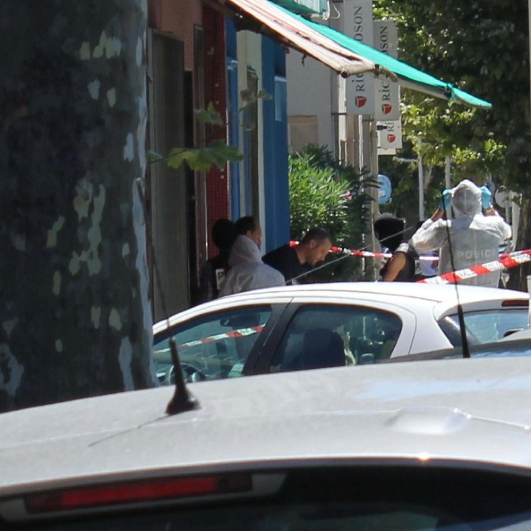La Policía francesa registra un domicilio en la calle Route de Turin, en Niza.
