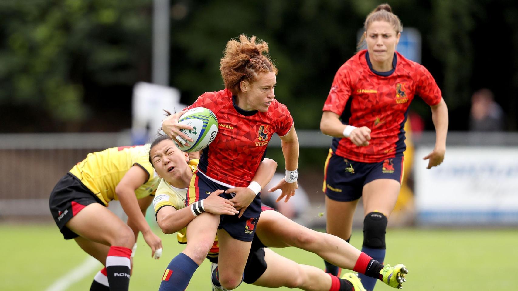 Bárbara Pla en un encuentro con la selección de rugby a 7.