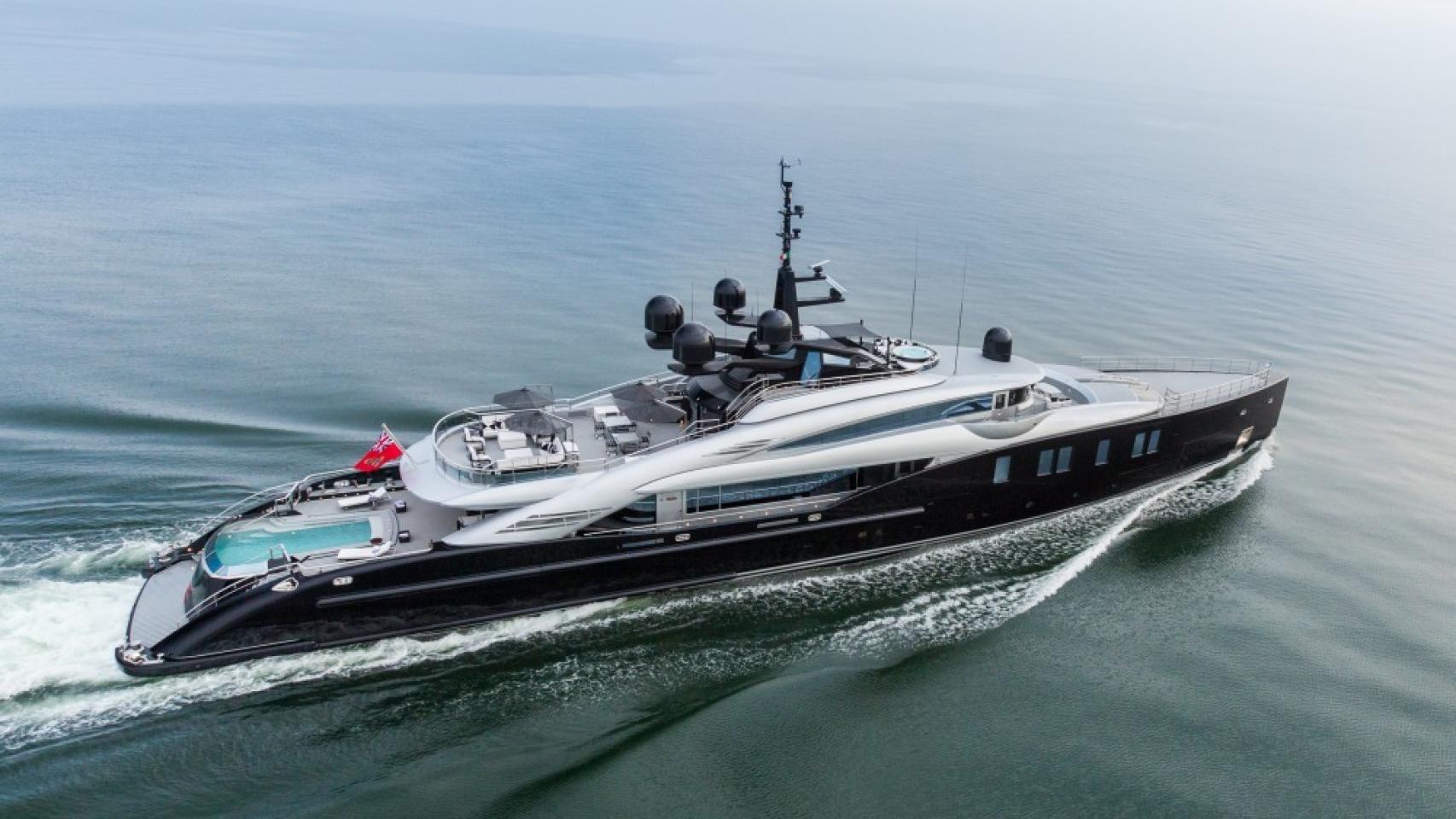 El OKTO se puede alquilar por 500.000 euros a la semana