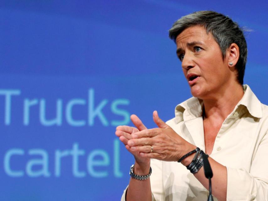 Vetager impone la multa más alta de la historia a los fabricantes de camiones