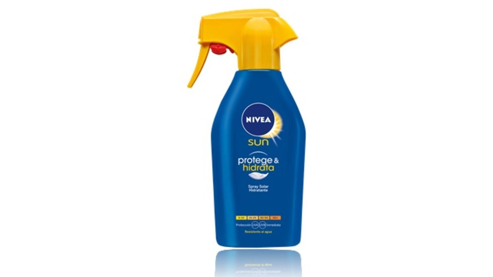 Spray solar hidratante de Nivea.