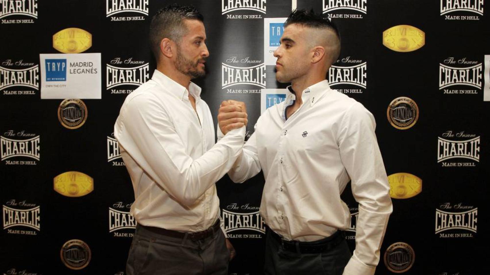Rubén Nieto y Nicolás González, en la previa del combate.