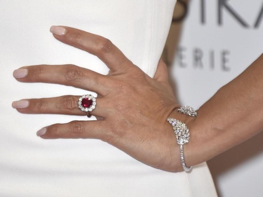 Imagen del anillo de Eva Longoria