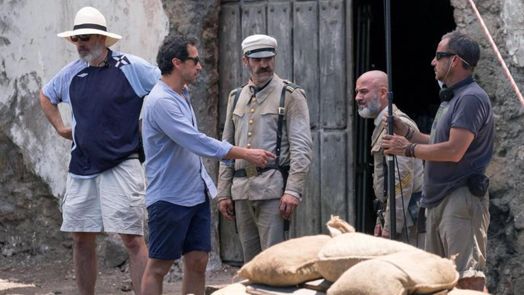 Los actores Luis Tosar y Javier Fernández en el rodaje de la película.