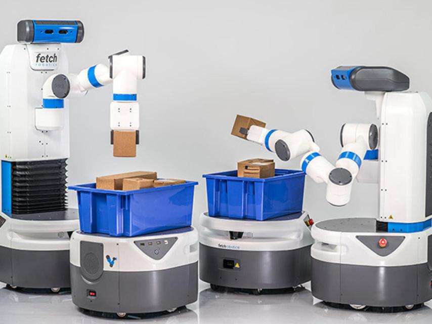 Dos robots de la compañía Fetch Robotics