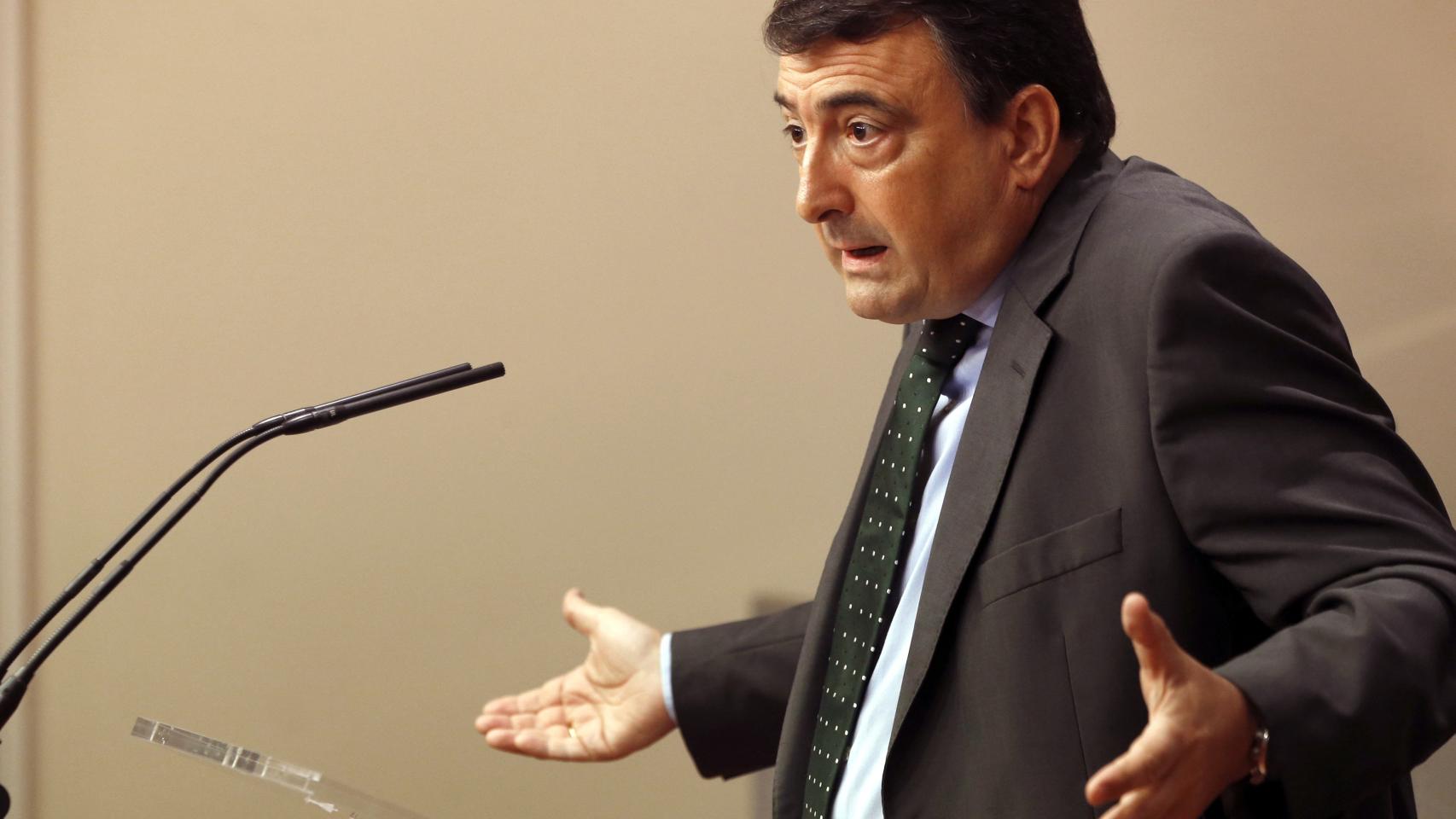 Aitor Esteban, en rueda de prensa tras su conversación con Felipe VI.