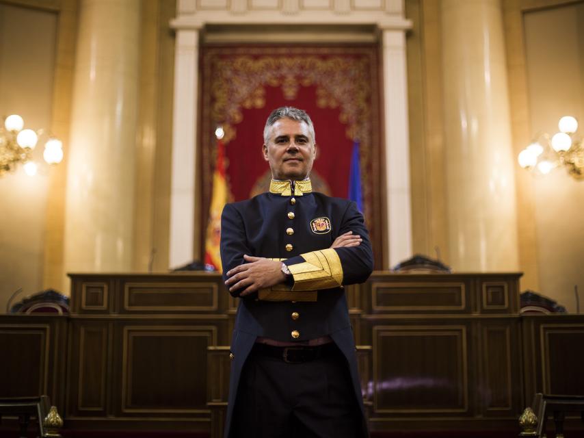 Javier del Palacio es ujier desde los 24 años.