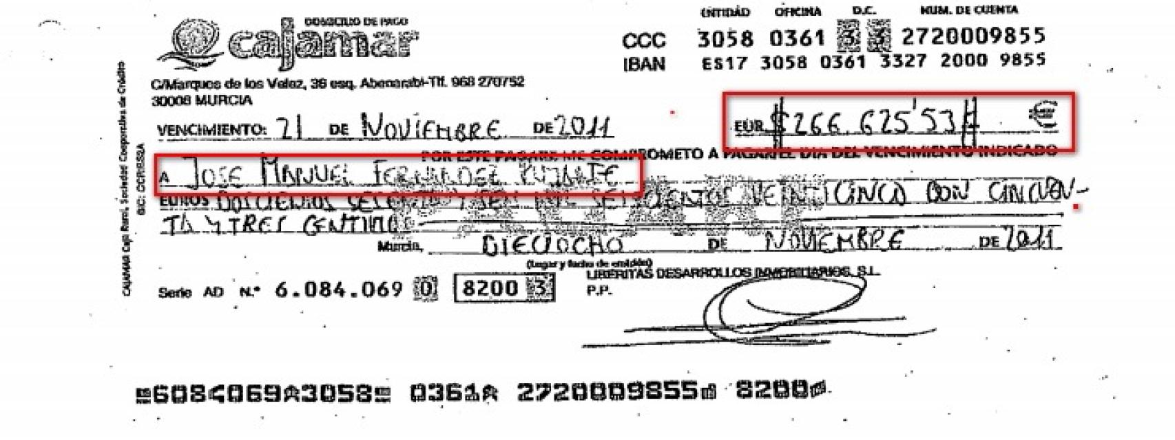 Cheque cobrado por el ingeniero Antonio José Fernández Pujante.