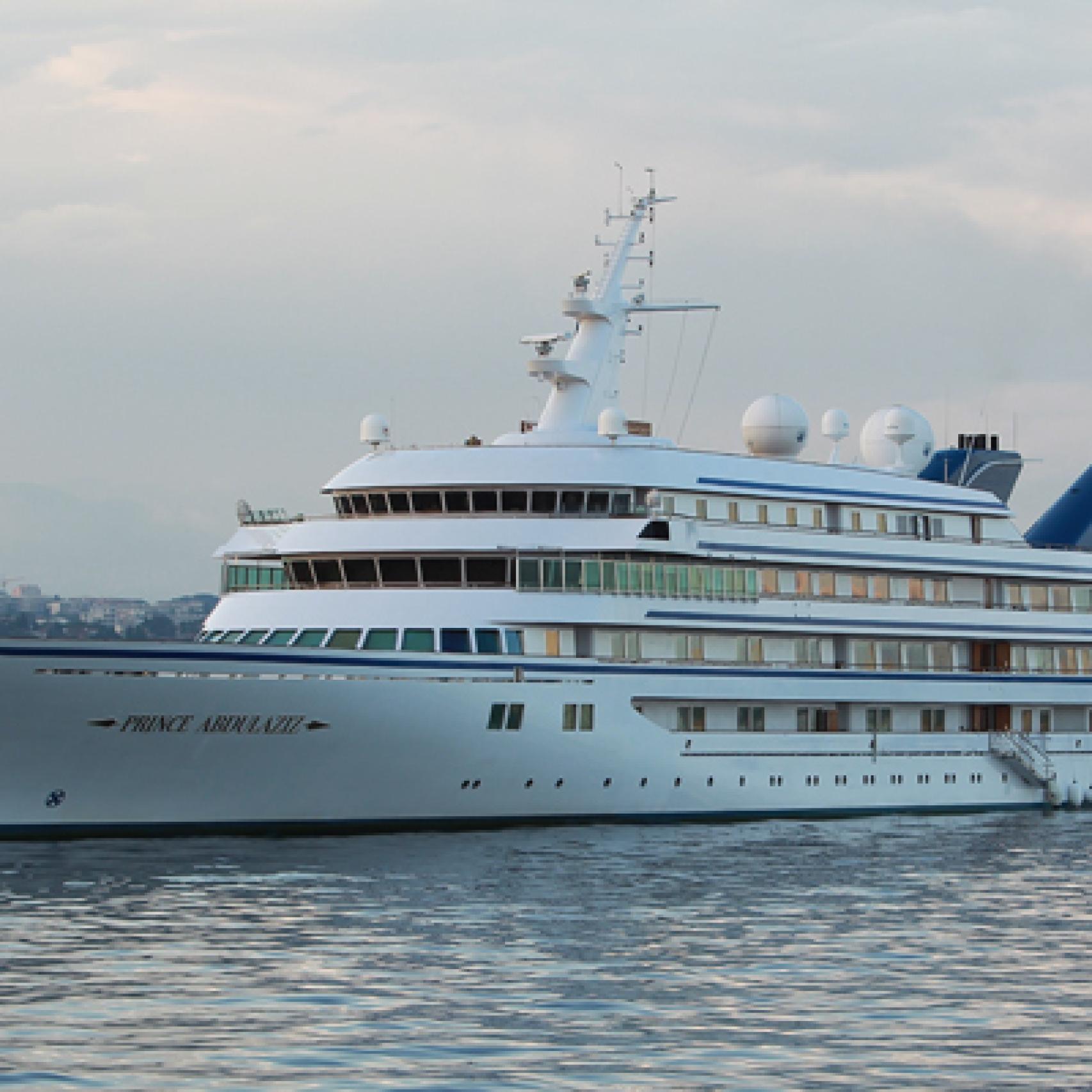 Imagen del yate saudí.