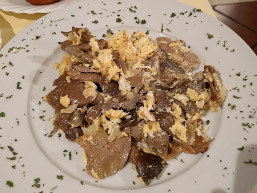 El revuelto de esporocarpos o cuerpos fructíferos de La Extremeña.