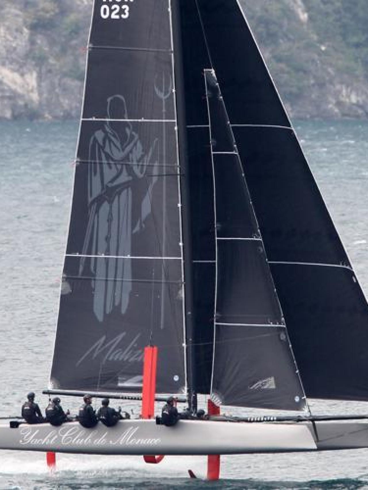 Malizia, el catamarán volador que capitanea Casiraghi