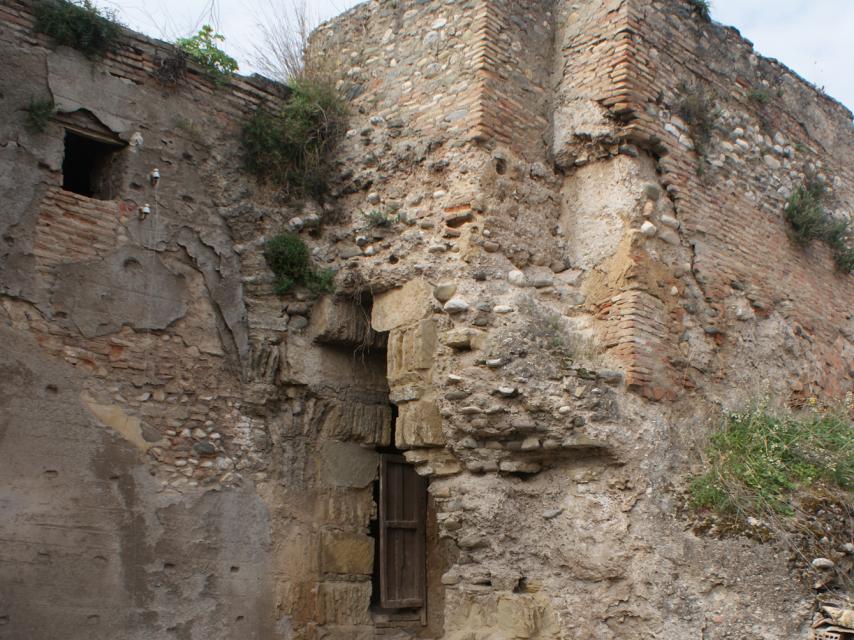 Parte de las murallas del Alabicín.