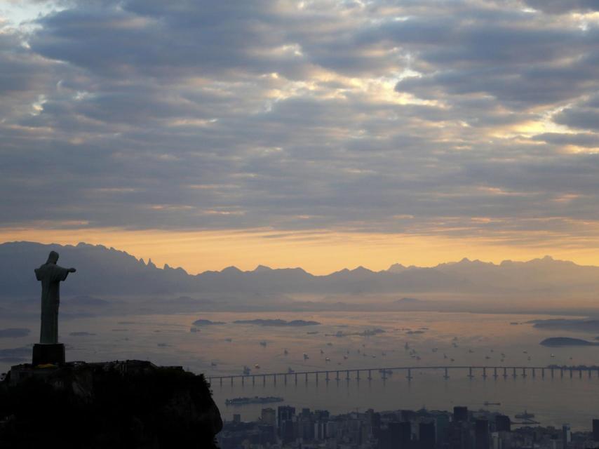 El Redentor al atardecer.