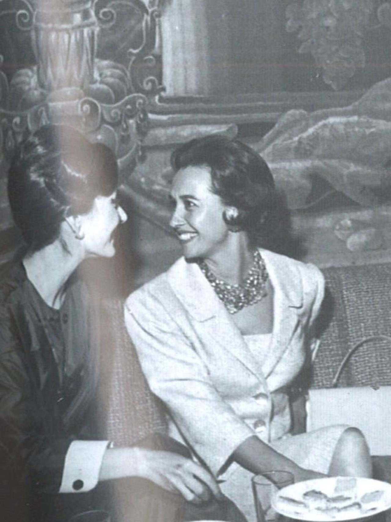 Aline Griffith con María Callas en 1959 en Madrid.