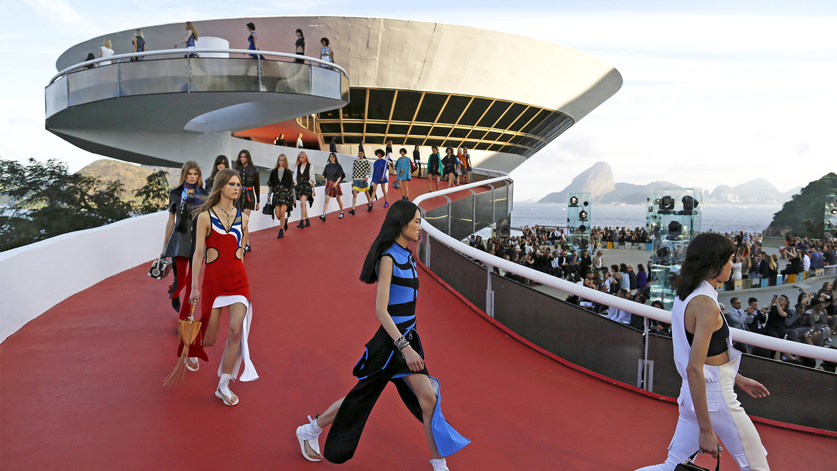 Louis Vuitton Resort 2017