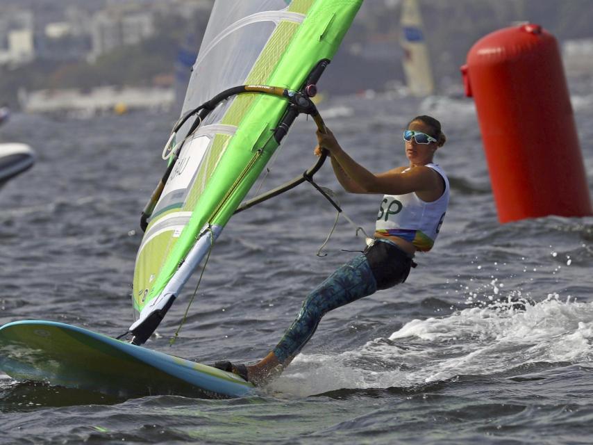 Marina Alabau, en una carrera de RS:X.