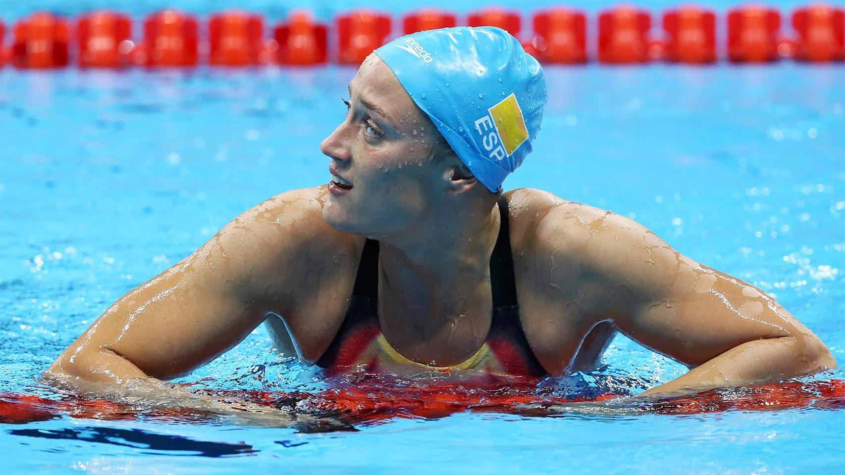 El desgastado gorro azul de Belmonte