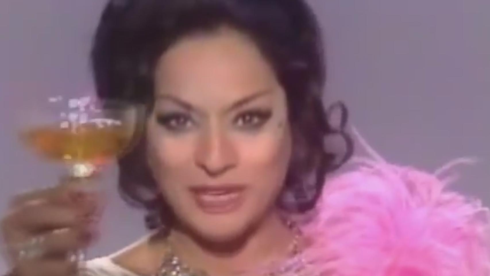 Lola Flores celebrando el Año Nuevo en la cadena pública.