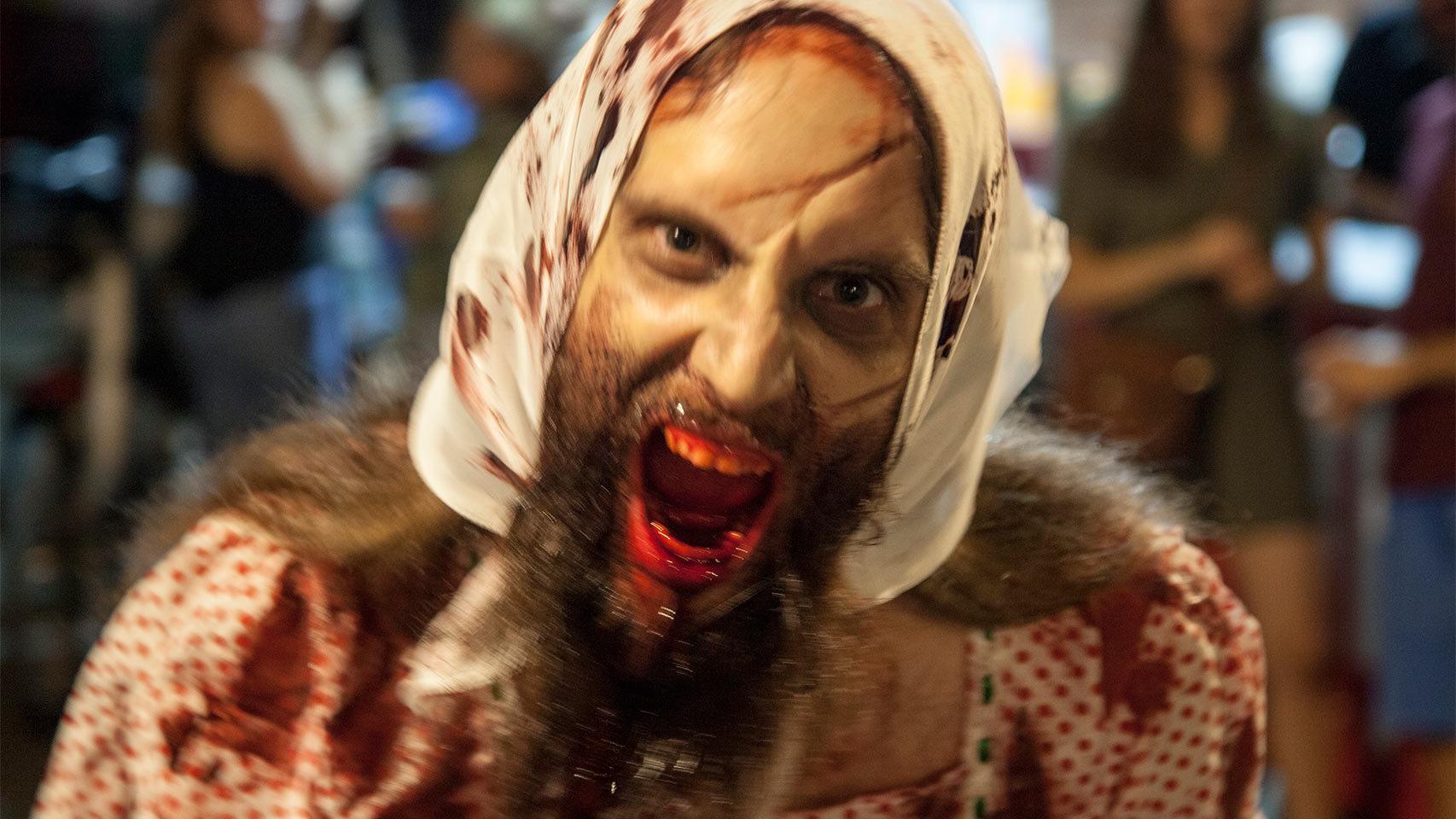 Invasión zombie en La Latina.