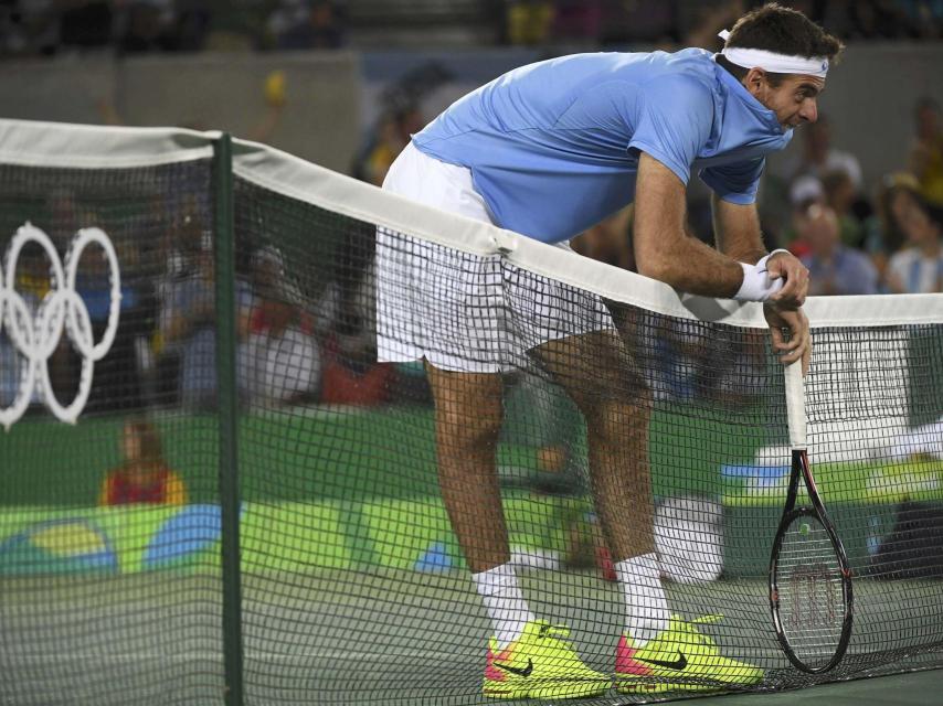 El argentino Del Potro, agotado.