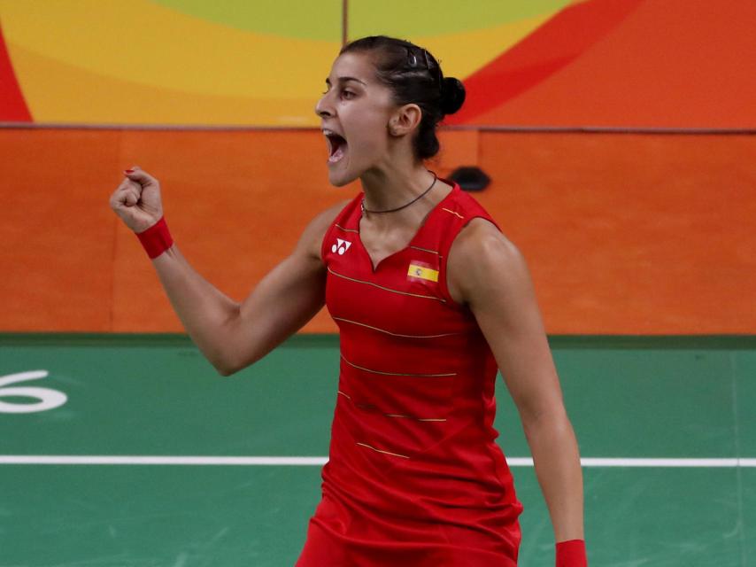 Carolina Marín celebra un punto.