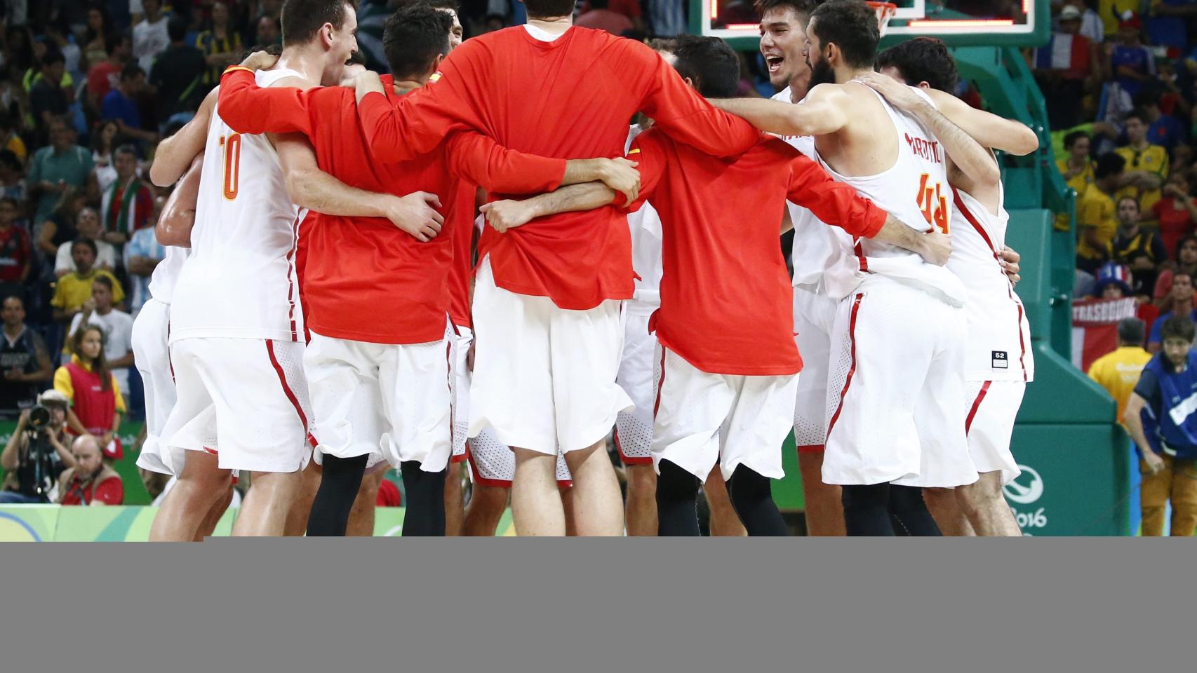 España celebra la victoria contra Francia