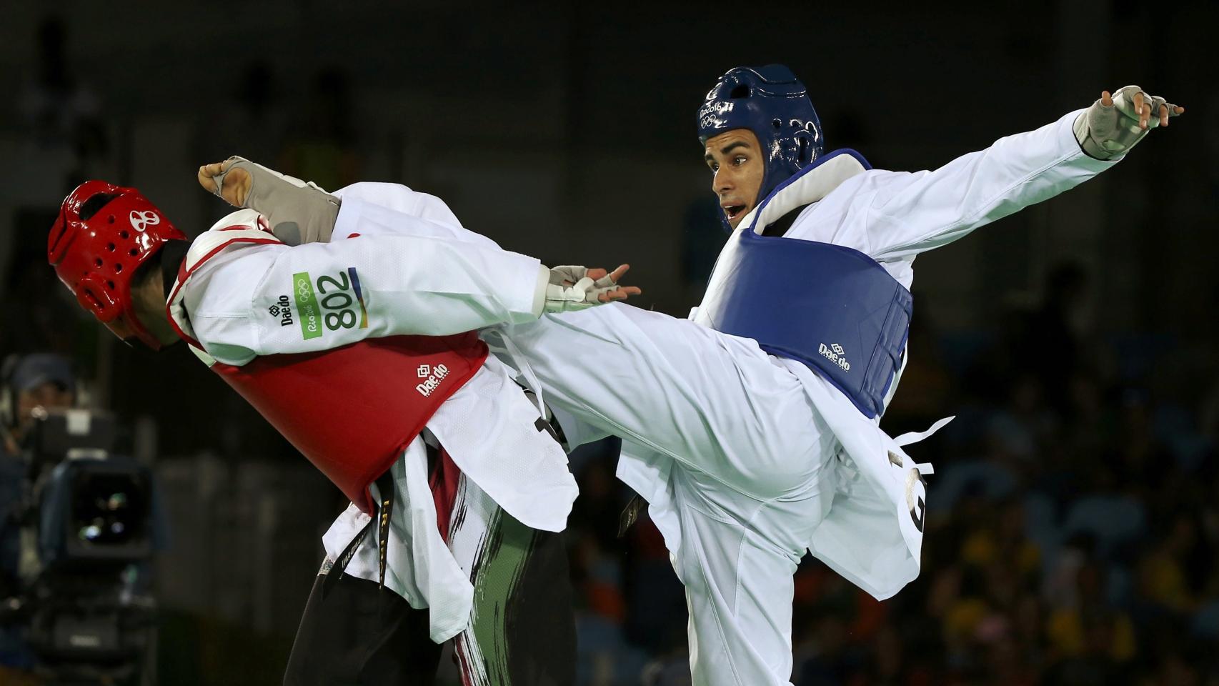 El abanderado tongano perdió en dos asaltos por la abultada ventaja del iraní.